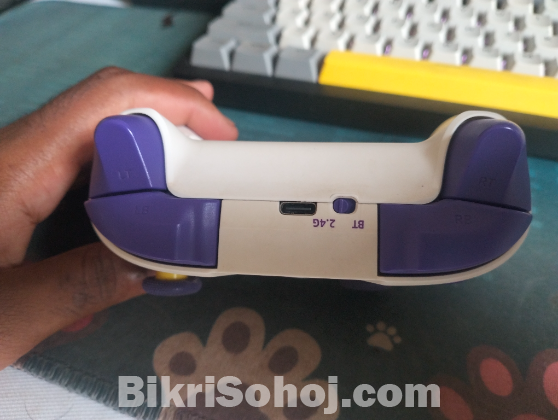 Dareu H105 Tri-Mode Wireless Gamepad